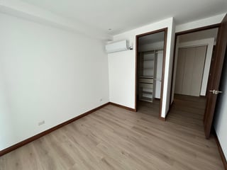 APARTAMENTO EN VENTA EDIFICIO ARTIS, ZONA 13 - 5