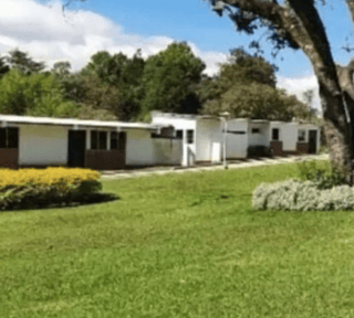 VENTA Ó ALQUILER DE AMPLIA PROPIEDAD - CARR. SANTA ELENA BARILLAS