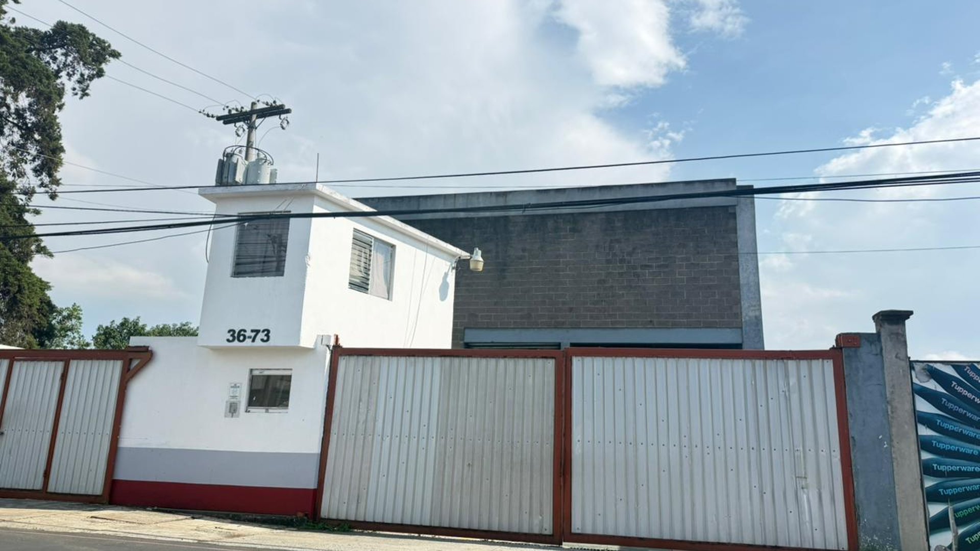 Bodega Premium en Renta, Zona 11 Guatemala: 7 Parqueos, 748m² - Miniatura 2