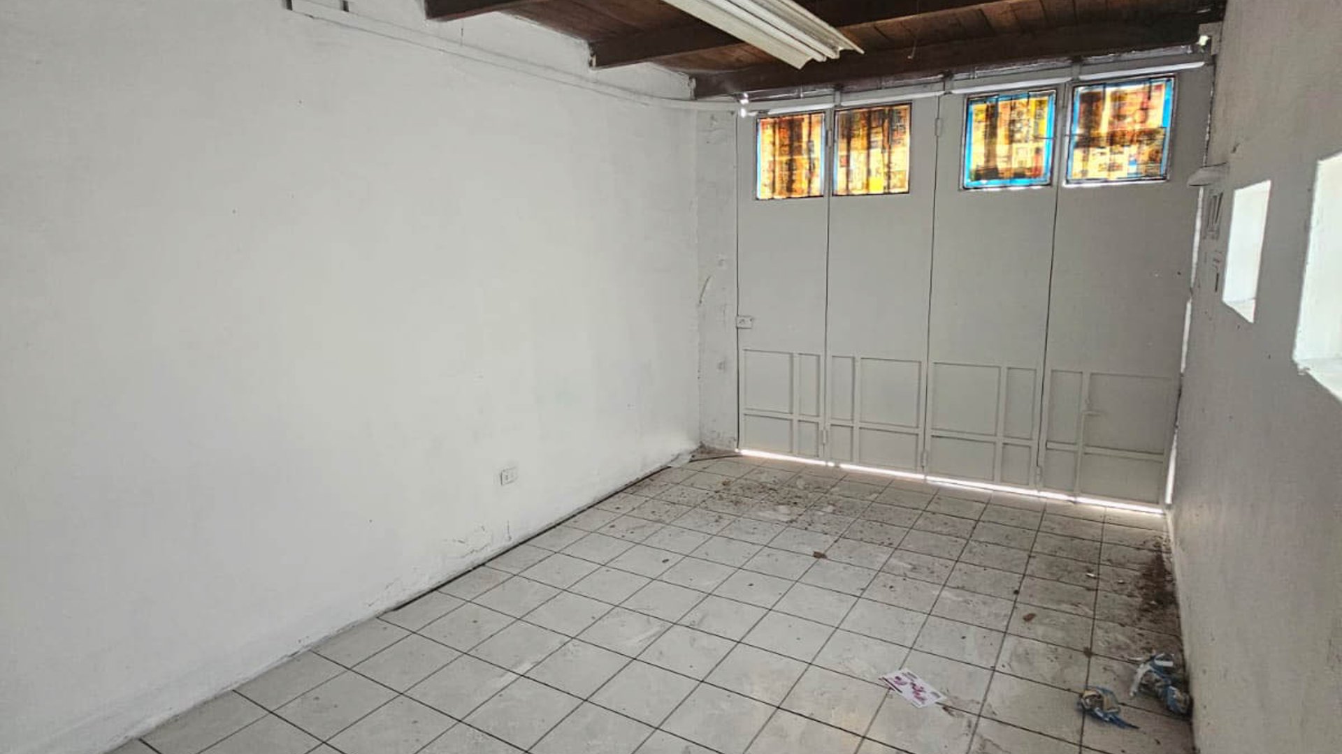 CASA CON GIRO COMERCIAL EN RENTA ZONA 9 - Miniatura 12
