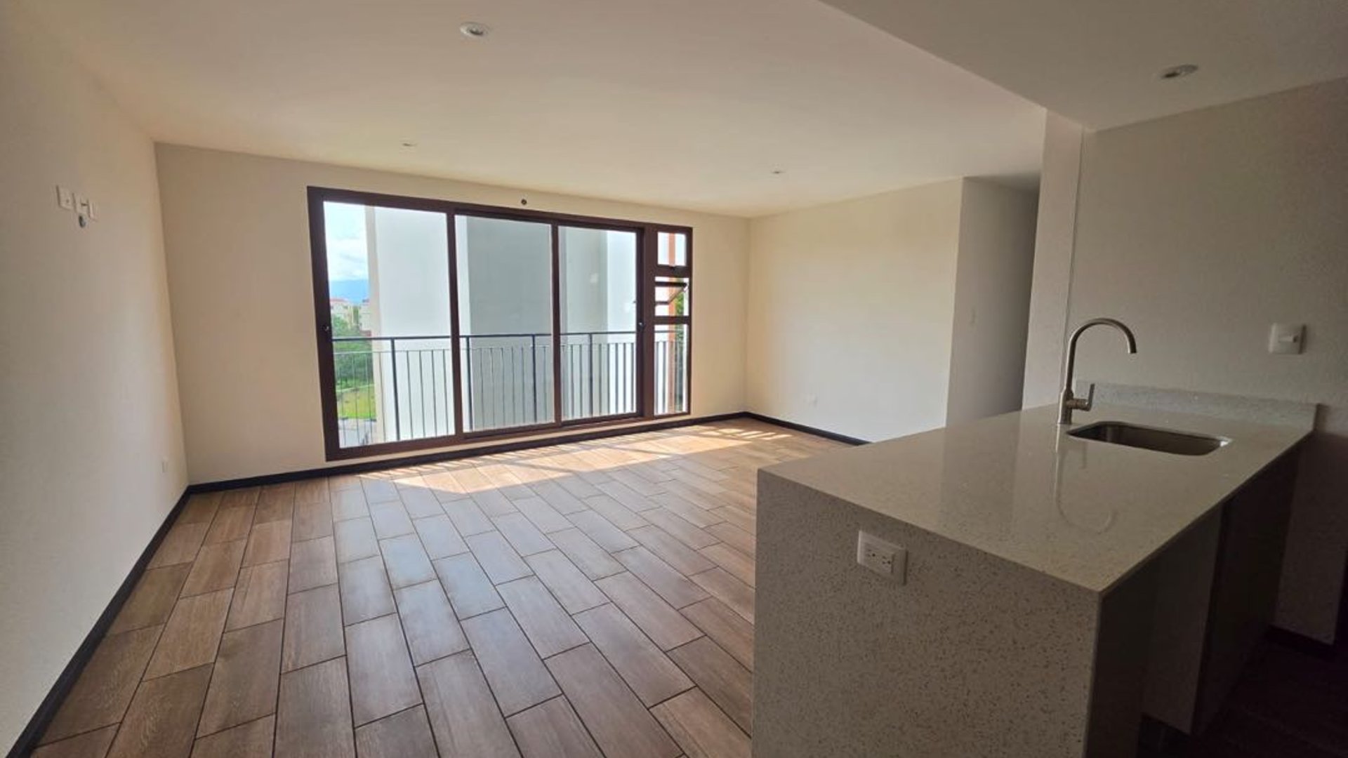Alquiler apartamento Nuevo 3 Dormitorios | San isidro 20/21 Z16 (B)