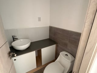 Alquilo lindo apartamento Colonia La Floresta zona 7, para estrenar  - 2