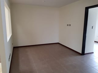 Hermosa Casa en Renta en Villas Suiza zona 16, 4 Habitaciónes, Jardin Grande‼️ - 4