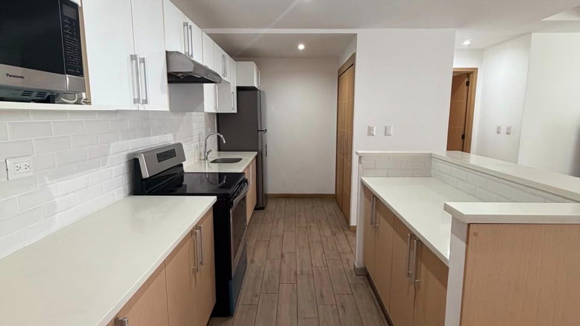 ???? APARTAMENTO SEMIAMUEBLADO EN RENTA – 2 HAB | CITYHAUS | ZONA 10 - Miniatura 6