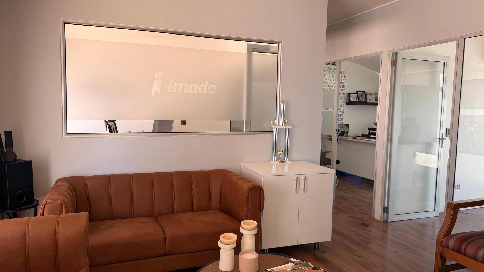 Oficina Premium 200m² Zona 11, Guatemala: ¡Ideal para tu Negocio! - Miniatura 11