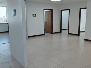 Oficina en Renta – Edificio AVANTE, Zona 15 - 4