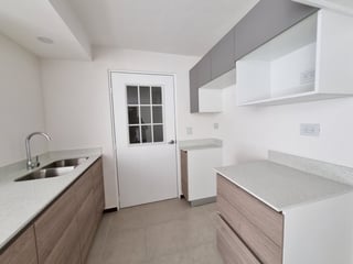 VENTA apartamento 79 m2 Parque San Ángel zona 2 - 4