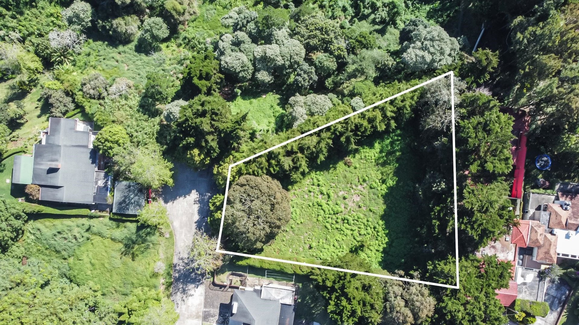 TERRENO EN VENTA DENTRO CONDOMINIO, POR EL ÁREA DE OLMECA 