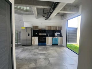 Vendo Lindo Apartamento en Edificio Silk z4 - Image 1