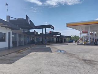 Locales en renta Plaza Arecas Km.80.1 Autopista Puerto - Image 7