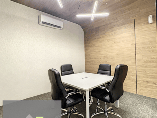 OFICINA EN VENTA EN EDIFICIO BURGO, ZONA 14 - 5
