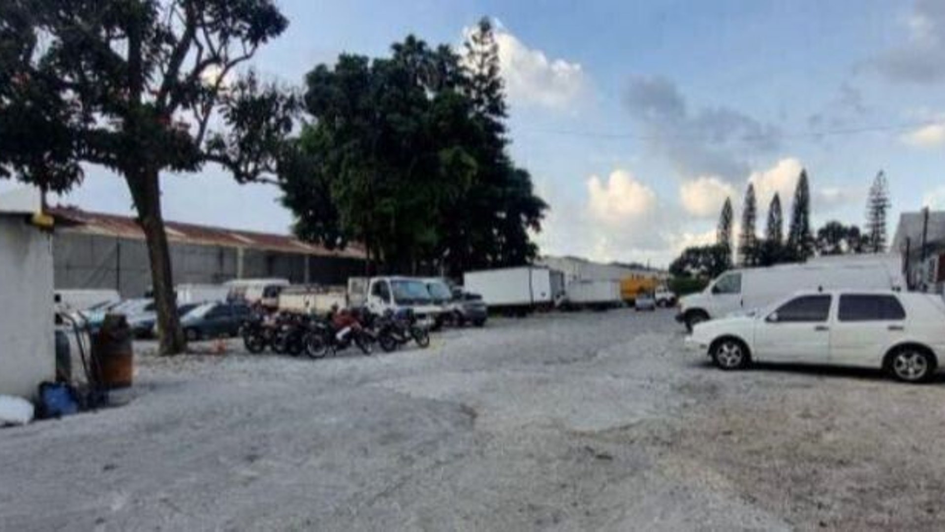 Terreno en Venta Z. 12. pocos metros de la Petapa . para Desarrollo