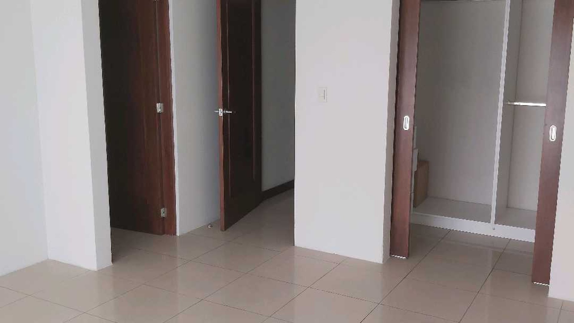 ELEGANTE CASA EN VENTA CASA Y CAMPO - Miniatura 10