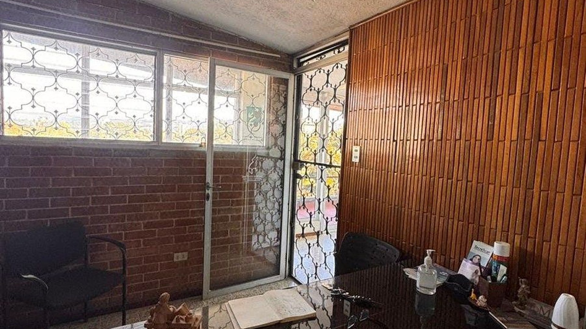 Oficina en VENTA en zona 10