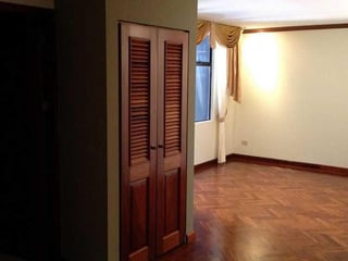 APARTAMENTO EN VENTA Y RENTA ZONA 14 - 3