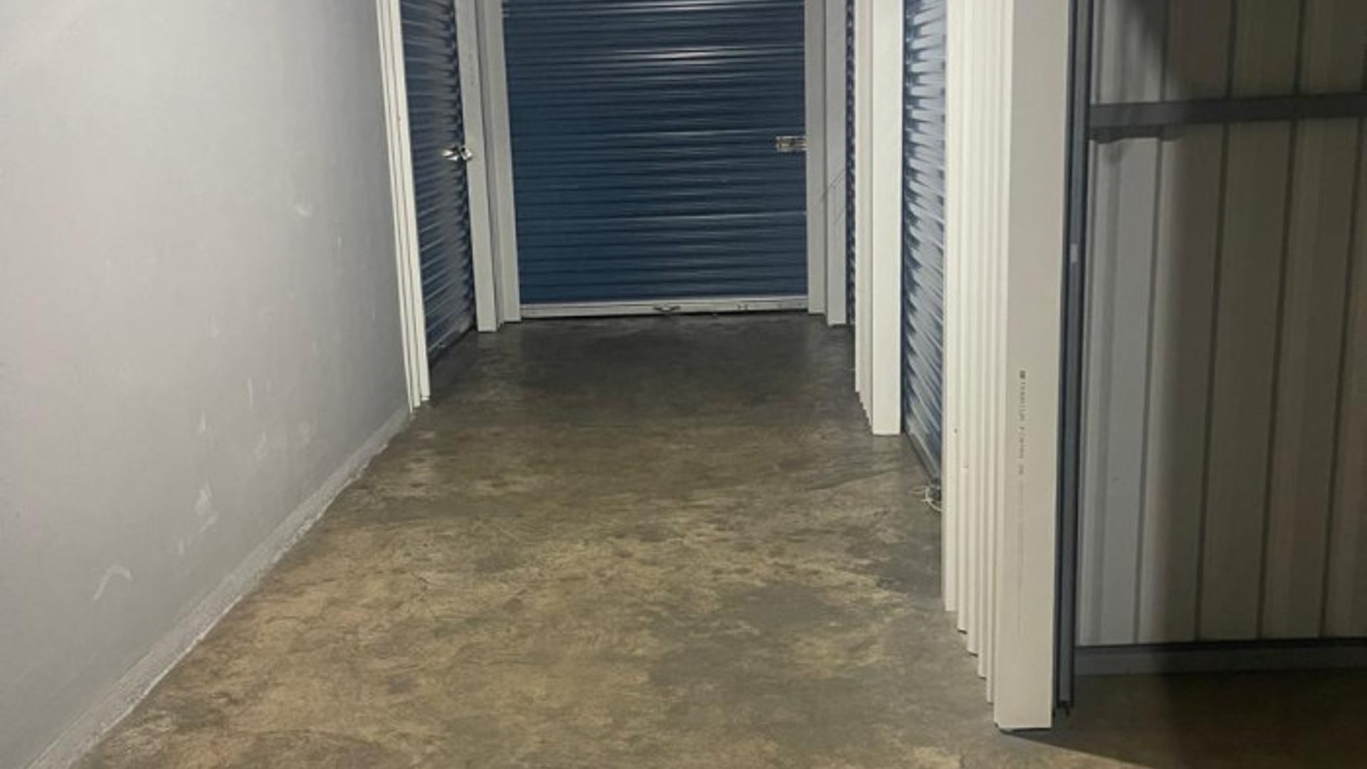 Alquiler de Minibodega en Montufar Zona 9 Guatemala - Miniatura 17