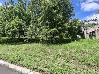 Terreno residencial en zona 8 de Mixco San Cristóbal - 2