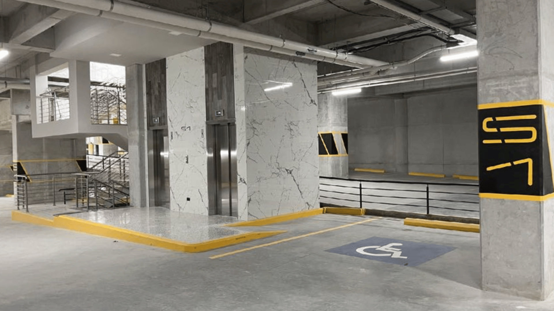 Edificio en Renta- Venta  a estrenar zona 10 - Miniatura 14