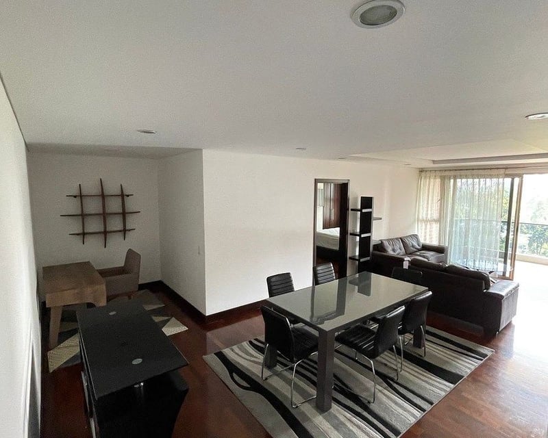 Apartamento Amueblado en Renta – Edificio Santa Sofia, Zona 10