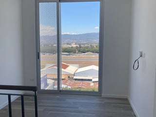 Vendo lindo apartamento en zona 13 Edificio Narama - Image 1