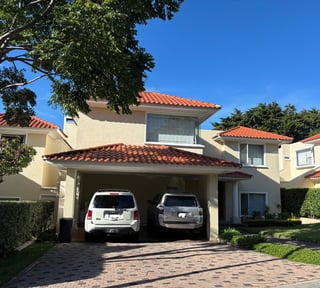 Alquiler de casa amueblada y equipada en Portal del Bosque Km. 22.3 CAES