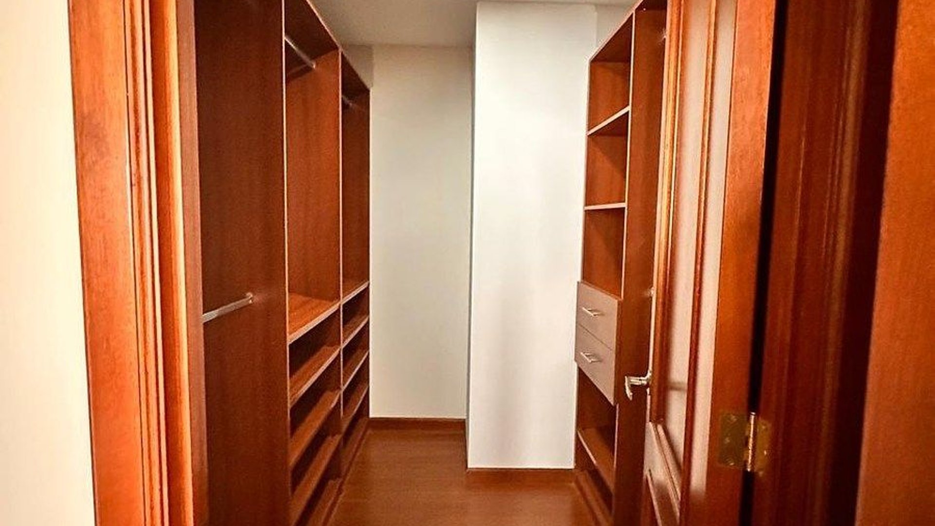 Apartamento en Renta – Zona 15 - Miniatura 9