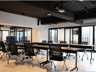 Oficina Comercial en Renta en zona 9 - 4
