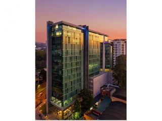 Oficinas en Renta en zona 15 Boulevard Vista Hermosa - 2
