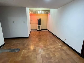 Amplia casa en venta y renta Prados de Monte Maria Zona 12 - 5
