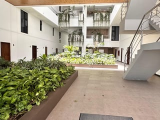 Precioso apartamento de 2 niveles con jardín en ZEN zona 16 - Image 14