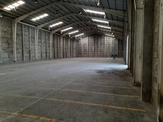 🏢 BODEGA INDUSTRIAL EN RENTA - Image 2
