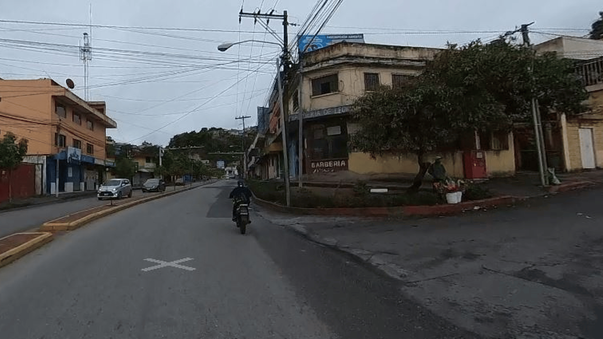 Casa en Venta en Colonia Lavarreda, zona 18 - Miniatura 3