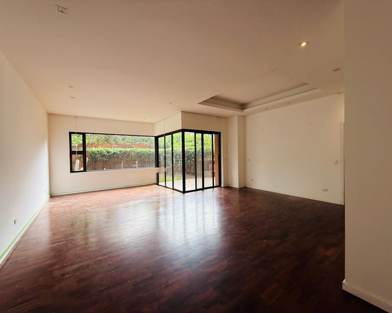 ALQUILER DE HERMOSO APARTAMENTO DE 1ER NIVEL - LUCCA, ZONA 10