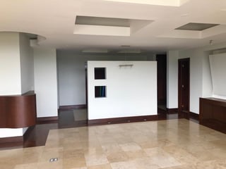 Vendo Apartamento en  Edificio Vista Real ubicado en zona 14 - 2
