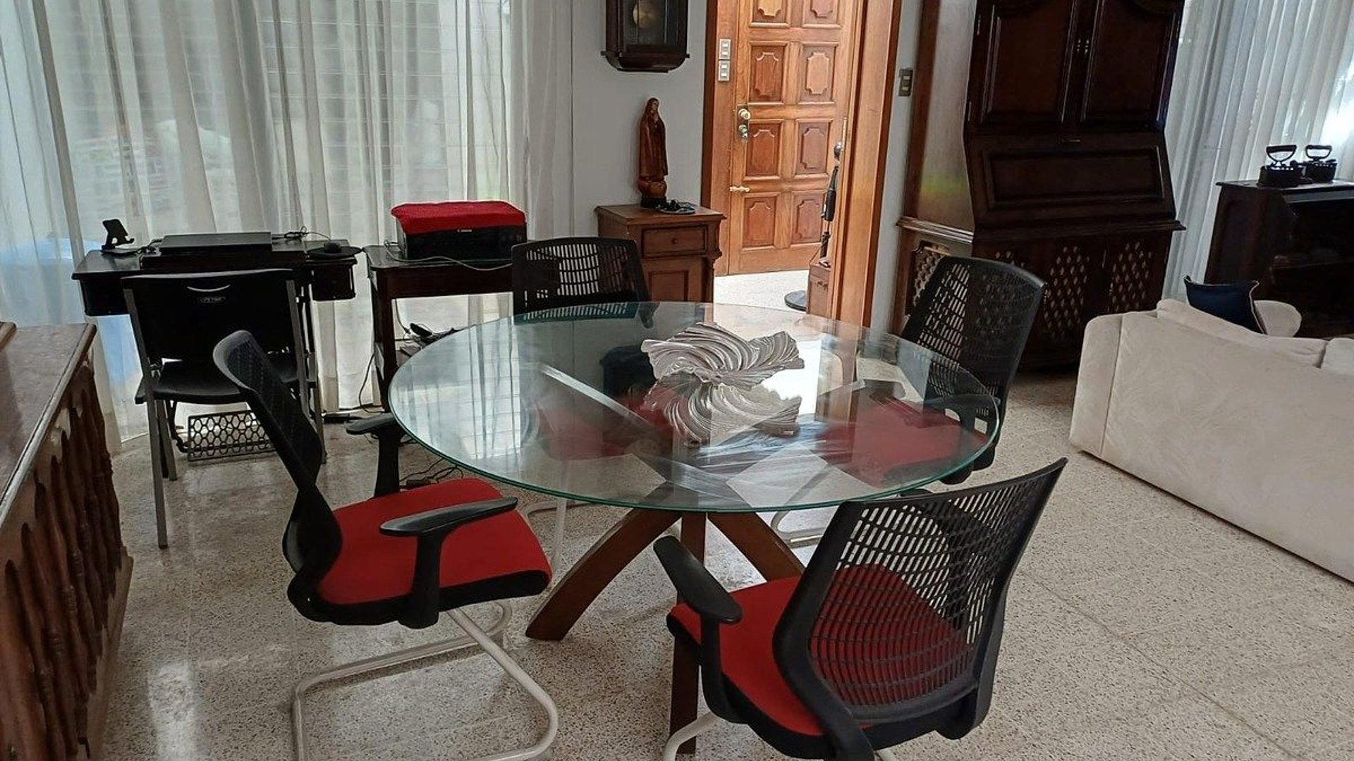 Casa Semi-Amueblada en Renta – Boulevard Vista Hermosa, Zona 15 - Miniatura 2
