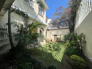 Venta de casa para Inversión en Colonia Monte María Zona 12  - 4