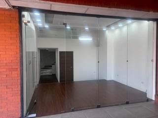 Local dentro de Centro Comercial MetroSur | Clzda Aguilar Batres Villa Nueva - 2