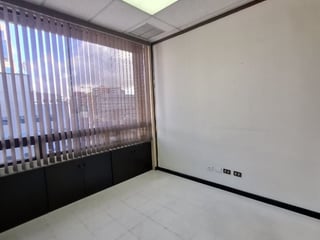 Oficina en Renta en Zona 10 de Ciudad de Guatemala - Image 3