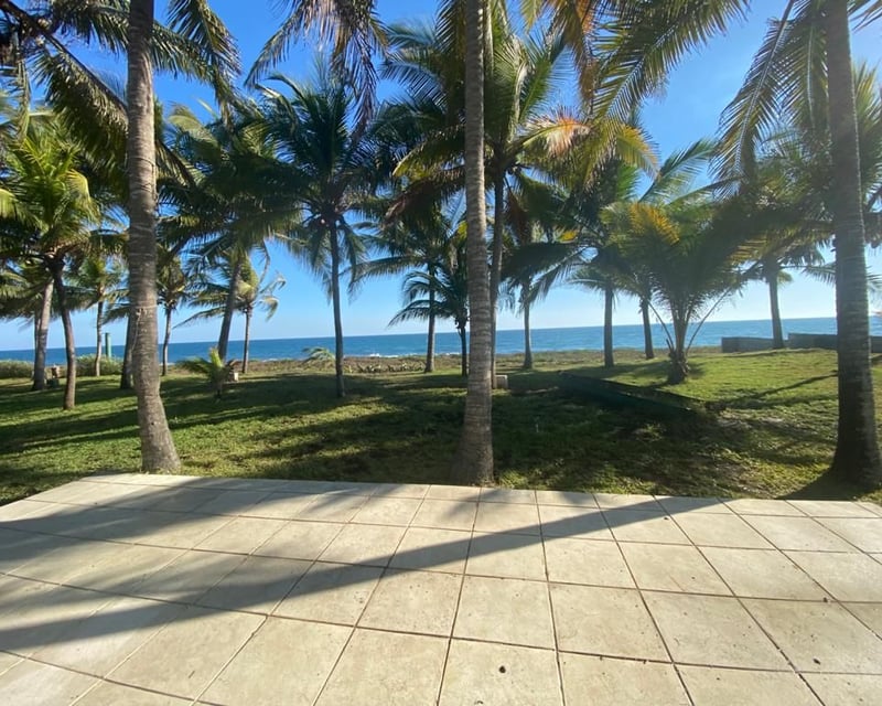Casa en la playa en alquiler, Monterrico.