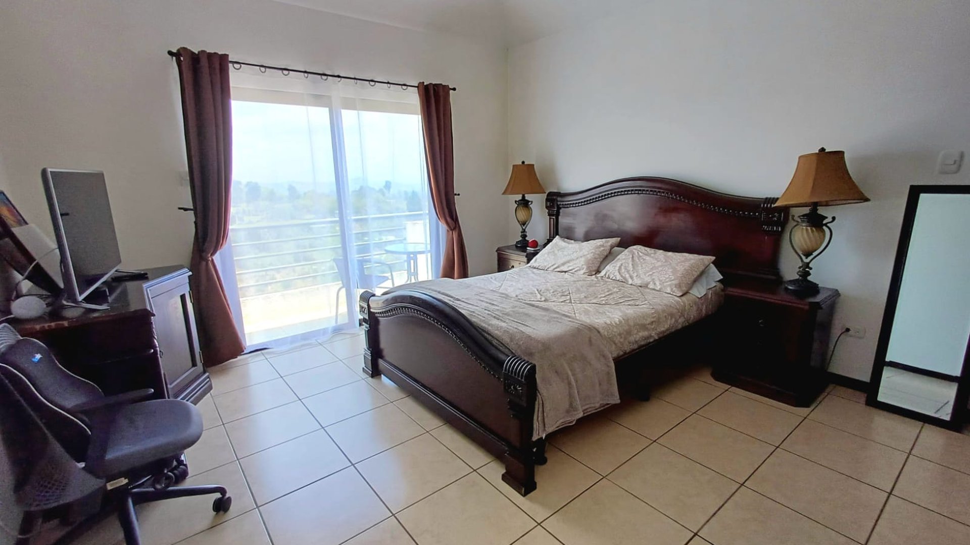 VENTA Casa Zona 16 Condominio Vistas de San Isidro III - Miniatura 9