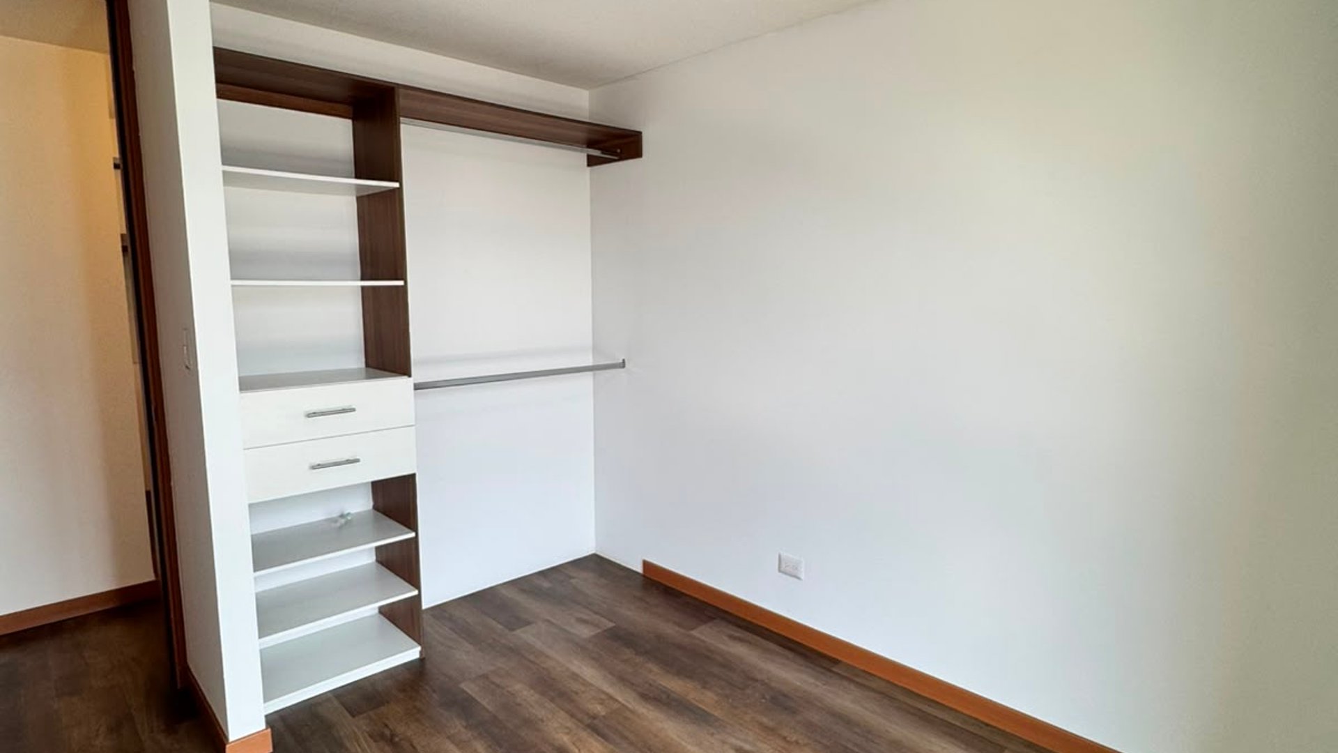 Apartamento en venta en Edificio Vidalta zona 11 - Miniatura 7