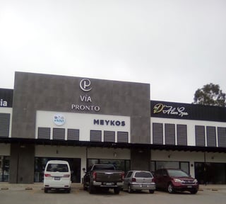 Locales en Alquiler Plaza Comercial Vía Pronto