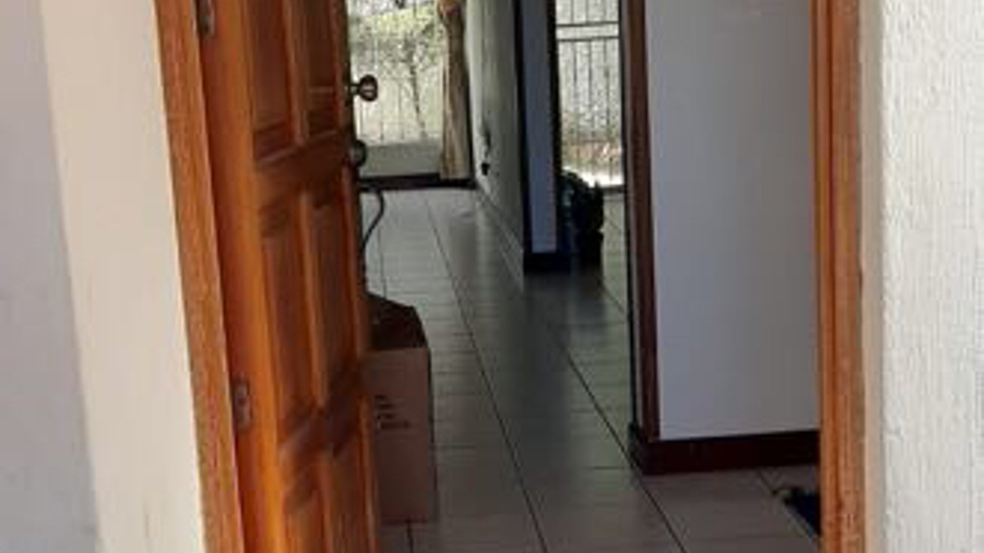 Alquilo casa en Condominio Zona 11 - Miniatura 3