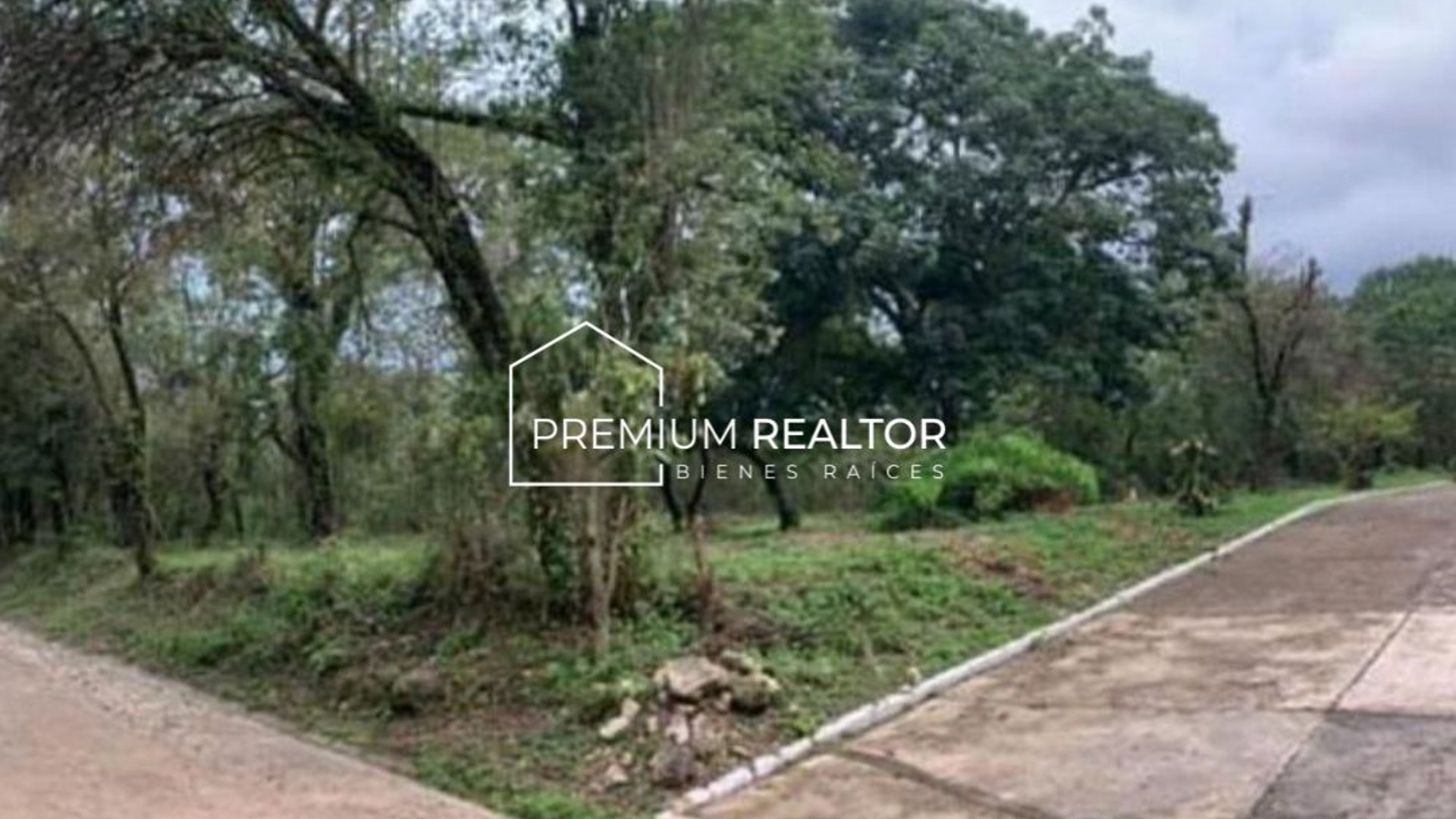 Land for Sale on Carretera a El Salvador, Guatemala City - 3803.95 sqm, Commercial & Residential Development - $300,000