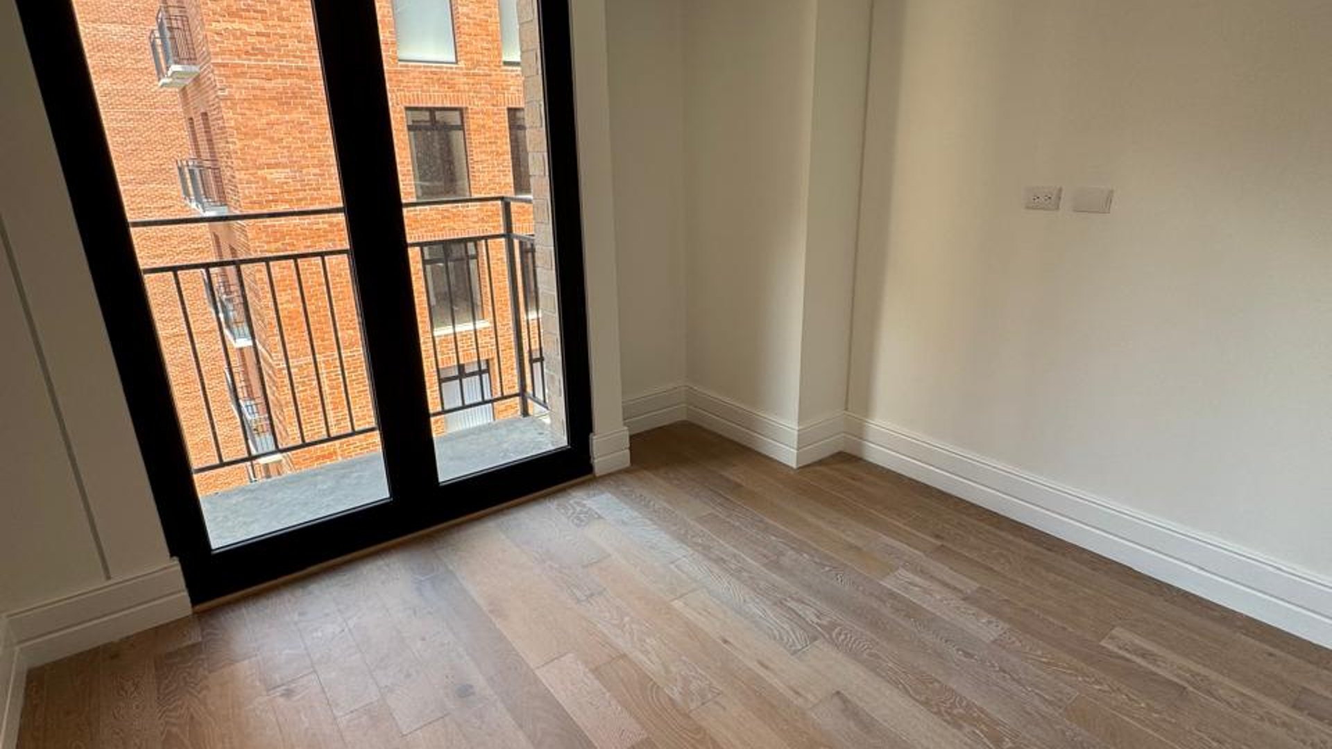 ???? APARTAMENTO EN VENTA – 3 HAB  | EDIFICIO CÉNTRICO | ZONA 5 - Miniatura 9