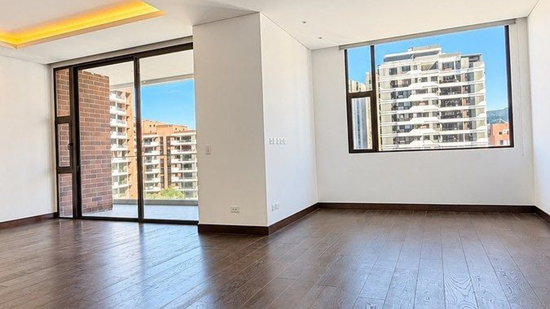 Apartamento en renta y venta en zona 14, Edificio Echo | 2 dormitorios y terraza