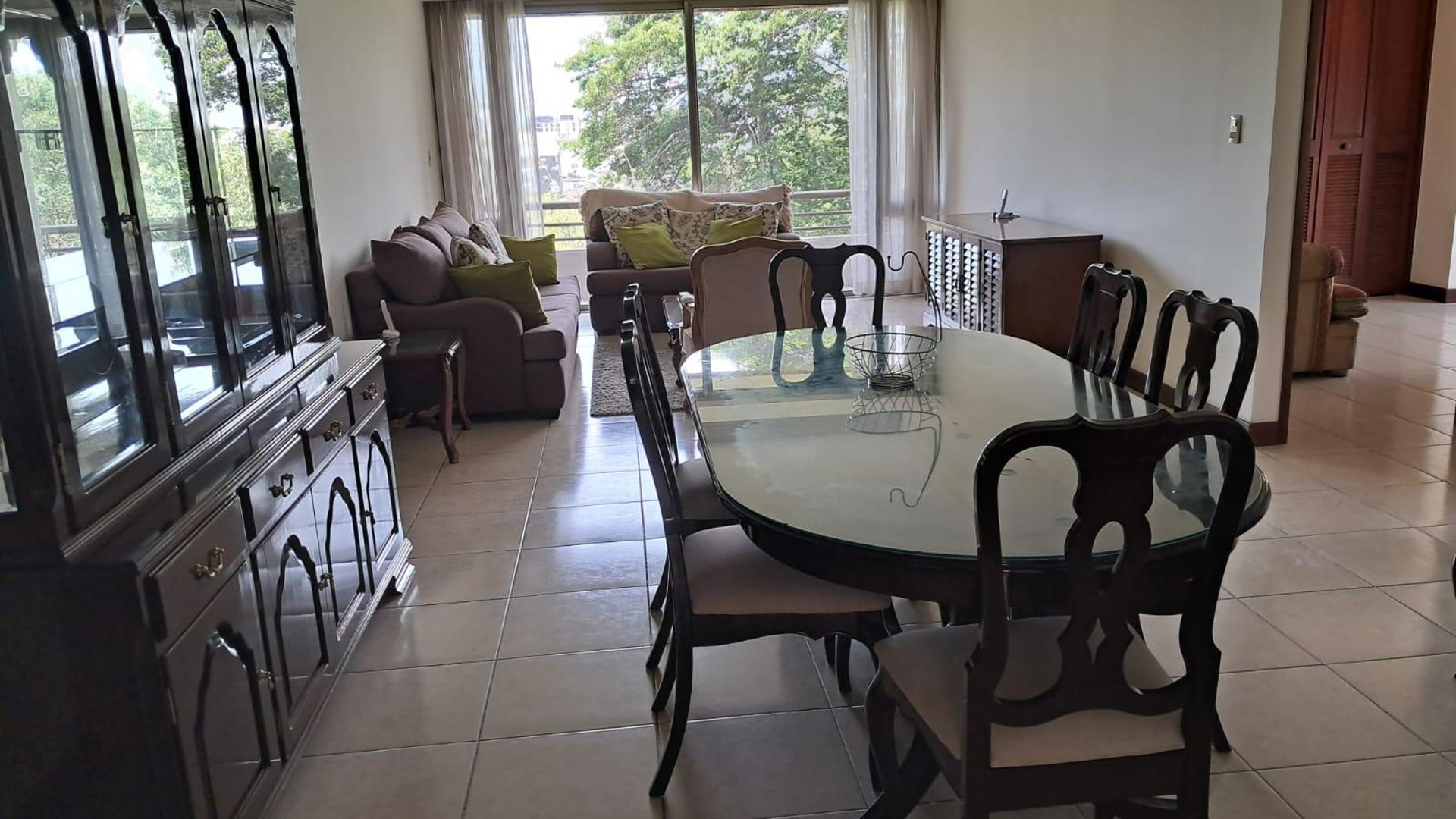 ALQUILER DE CÉNTRICO APARTAMENTO - JARDINES DEL ACUEDUCTO, ZONA 10 - Miniatura 2