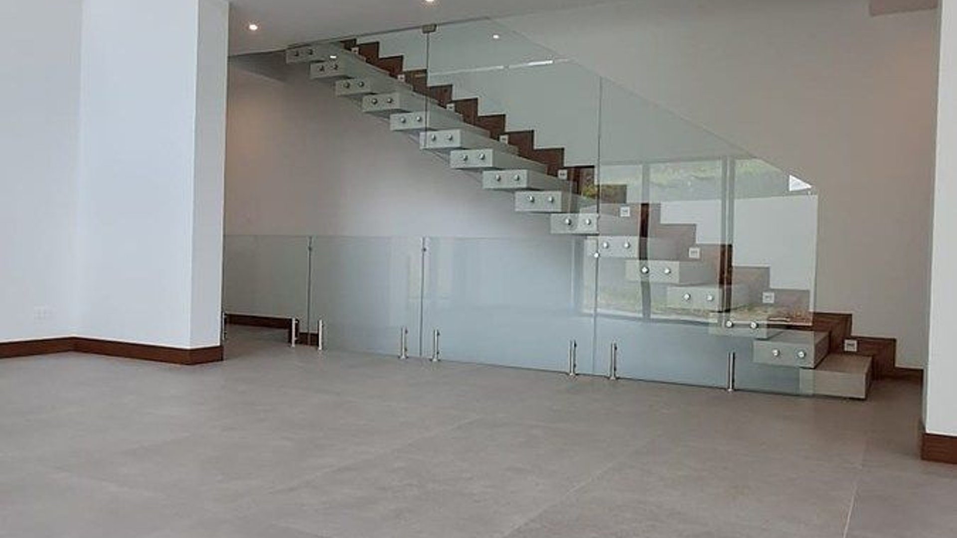 EL PULTE EQUESTRE | RESIDENCIA EXCLUSIVA EN RENTA ZONA 16 - Miniatura 2