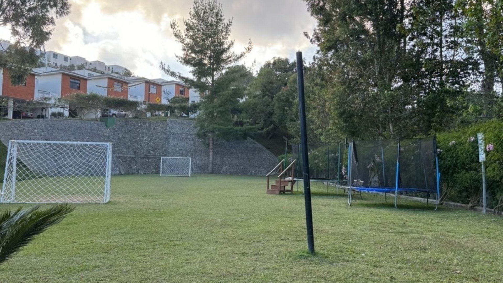 BOSQUE ESCONDIDO/ Casa en condominio en Renta- Venta km 21.5, CAES