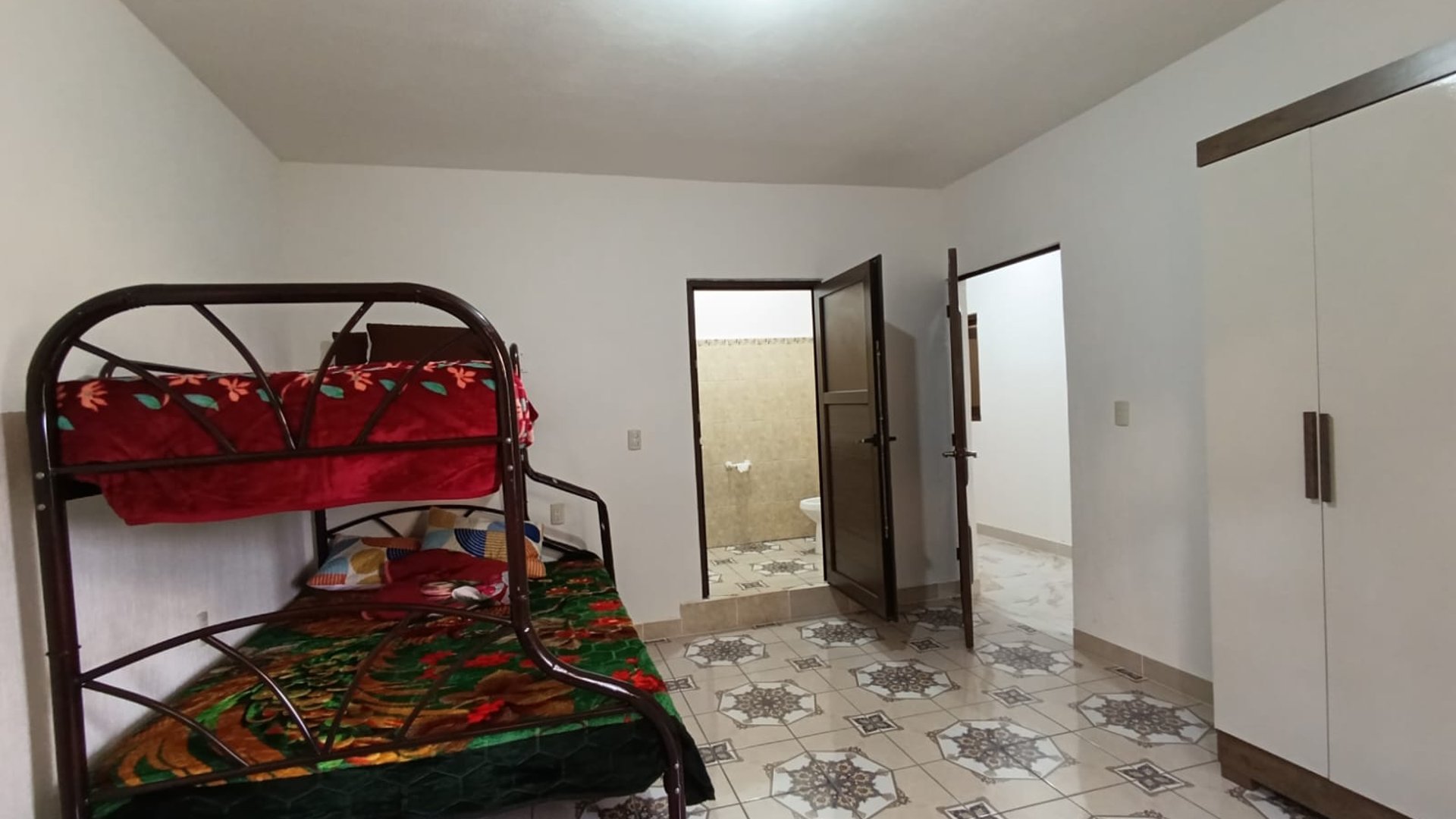 ALQUILO CASA AMUEBLADA EN VILLAS DE SANTIAGO, SANTIAGO SACATEPEQUEZ - Miniatura 21